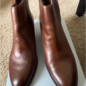New without tags Antonio Melani Brown Leather Ankle Boots size8M no box